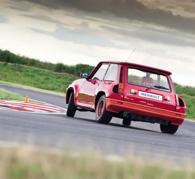  ?? Photograph­ed by Aston Parrott at Bedford Autodrome ??