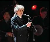  ?? (Mario Anzuoni/Reuters) ?? BOB DYLAN performs at the 17th Annual Critics’ Choice Movie Awards in Los Angeles.