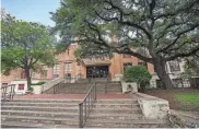  ?? MIKALA COMPTON/AMERICAN-STATESMAN ?? The historic University Junior High building on the UT campus is notable for its role in desegregat­ing Austin schools starting in the late 1950s.