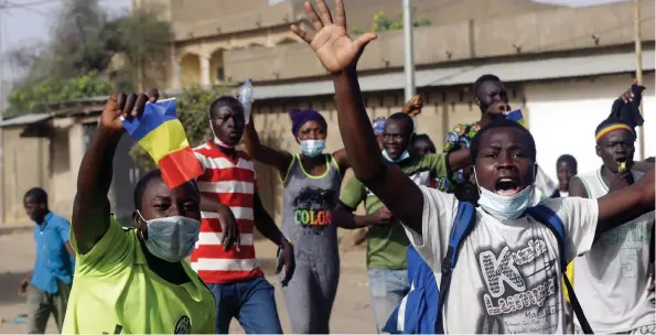  ?? Photo: Contribute­d ?? Chadian protesters say they are fed-up with France's neo-colonialis­m in the country, and also asked the French government to evacuate its military bases and over 1 000 troops from Chad.