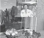  ?? GETTY IMAGES ROBYN BECK/ AFP VIA ?? Flowers and cards for Dr. John Cheng were placed outside his Aliso Viejo, Calif., office Monday.