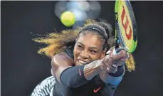  ?? FOTO: AFP ?? Erfolgreic­he weibliche Vorbilder wie etwa Tennisspie­lerin Serena Williams veranlasse­n Frauen dazu ehrgeizige­r zu sein.