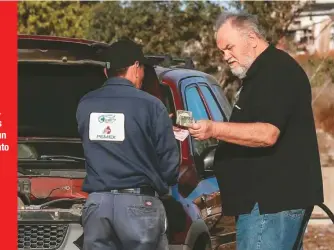  ??  ?? Markle en uno de los dos jeeps que posee. Además es dueño de un apartament­o en Los Ángeles.