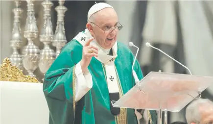  ?? ?? Papa Francisco durante la celebració­n dominical, ayer en la Basílica de San Pedro. Instó a potenciar servicios a la salud.