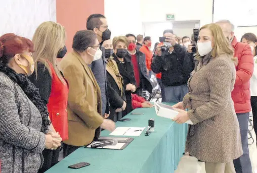  ?? HORACIO CHÁVEZ ?? Graciela Ortiz estuvo acompañada de Patricio Martínez. /