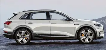  ?? Foto: Audi AG ?? Revolution sieht anders aus: Audi bleibt im Stromer e tron weitgehend beim bekannten Design.