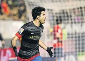  ?? FOTO: J.A.S. ?? Diego Costa, celebrando uno de los tres goles que marcó ante OSasuna