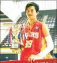  ?? SUPPLIED ?? Khiev Chanraksme­y poses with the Cambodian Basketball League trophy in 2015.