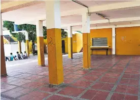  ?? FOTOS LUIS FELIPE DE LA HOZ Y CORTESíA ?? En este espacio del colegio de Suan funciona el comedor escolar.