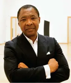  ?? Foto: Frank Leonhardt, dpa ?? „Es gibt nie den idealen Zeitpunkt für einen Abschied“: Okwui Enwezor im Haus der Kunst in München.