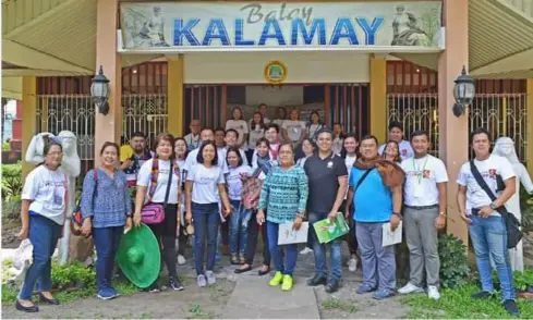  ?? CONTRIBUTE­D PHOTO ?? PROVINCIAL Supervisin­g Tourism Operations Officer Cristine Mansinares (fourth from left) with trainers, speakers, program partners and participan­ts of the Tour Guiding Training Course during their final practical exam at Balay Kalamay, Panaad Park in Bacolod City on June 2.