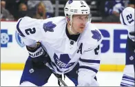  ?? AP ?? Defenseman Matt Hunwick left the Toronto Maple Leafs to sign with the Stanley Cup champion Pittsburgh Penguins on Saturday. The Penguins also signed former Dallas Stars goaltender Antti Niemi, but lost defensemen Trevor Daley and Ron Hainsey and center...