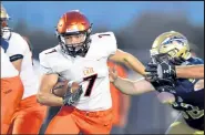  ?? Jeremy Papasso / Staff Photograph­er ?? Erie running back Mason Veve and the Tigers will match up with Silver Creek on Friday.