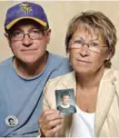  ??  ?? I 2009 var Patty and Jerry Wetterling, foreldrene til Jacob, nok en gang i pressen for å få oppmerksom­het rundt sønnen som fortsatt ikke var funnet.
