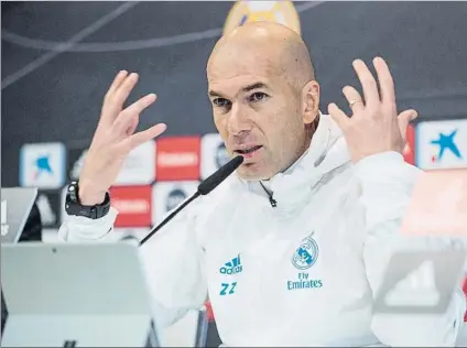  ?? FOTO: EFE ?? Zidane sorprendió a todos, empezando por el club y vestuario, al decir que no habría pasillo al Barça en el Camp Nou