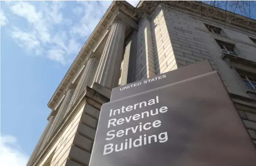  ?? SUSAN WALSH, AP FILE ?? The Internal Revenue Service building in Washington, D.C. There are no plans to extend the current April 18 tax-filing deadline.