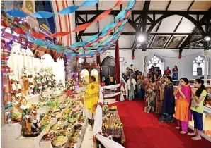  ?? Photo: Dan Regan ?? Diwali ceremony at Bristol Hindu Temple on Church Road