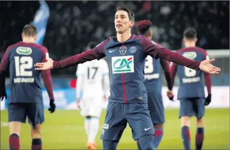  ??  ?? PROTAGONIS­TA. Di María fue el gran protagonis­ta del encuentro del PSG ante el Olympique marsellés. Marcó dos goles y brilló.