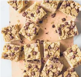  ?? JOE LINGEMAN/THEKITCHN.COM ?? These bars deliver graham cracker flavor in every bite.