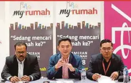  ?? PIC BY ABDULLAH YUSOF ?? (From left) New Straits Times Press (NSTP) southern region advertisin­g head S. Linggaraj, NSTP advertisin­g general manager Roche Chew and MyRumah project manager Mohd Haslan Abdul Abbas at a media briefing in Ipoh yesterday.