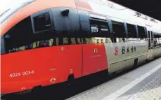  ?? ARCHIVFOTO: EE ?? Die Bodensee-S-Bahn, im Dezember nur im Wochenend-Verkehr gestartet, wird wegen der großen Nachfrage nun täglich zwischen Rorschach, Bregenz und Lindau pendeln.