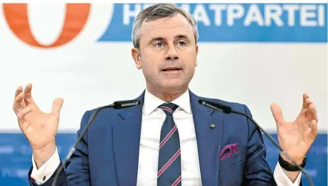  ??  ?? Norbert Hofer hat die Partei nach Heinz-Christian Straches Rücktritt übernommen. Jetzt muss er die FPÖ auf Opposition­skurs bringen