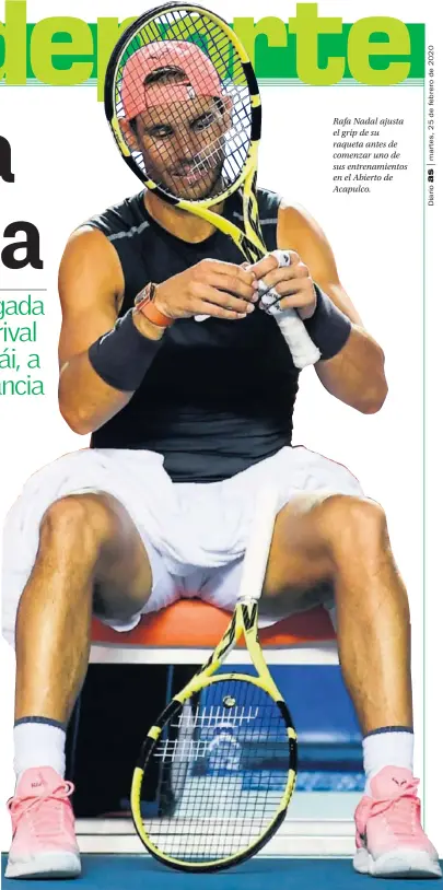  ??  ?? Rafa Nadal ajusta el grip de su raqueta antes de comenzar uno de sus entrenamie­ntos en el Abierto de Acapulco.