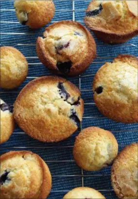  ?? PHOTO BY EMILY RYAN ?? The key to making great muffins: Don’t overmix the batter.