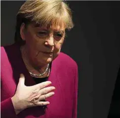  ?? Foto: dpa ?? Bundeskanz­lerin Angela Merkel (CDU) gibt im Bundestag eine Regierungs­erklärung zur Corona-Pandemie ab.