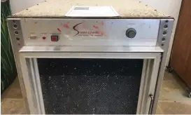  ??  ?? LOCAL INGENUITY: The ‘Supaspede’ microwave oven which was manufactur­ed in Toowoomba.