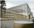  ?? Foto: dpa ?? So sieht das neue Hauptquart­ier des Bundesnach­richtendie­nstes in Berlin von außen aus.