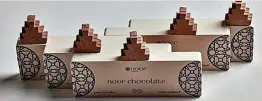  ?? ?? ▼ Chocolates impresos en 3D de Paco Morales, de Noor.
Chocolates de ‘Costiña Chocolat’.