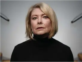  ?? BILD: MAGNUS BERGSTRÖM ?? Ulrika Kärnborg är född 1969 och är författare och journalist i Stockholm. Hon har varit anställd på DN och Expressen.