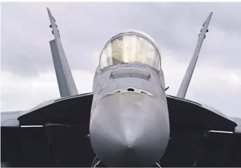  ?? FOTO: DPA ?? Die Tornado-Flotte der Luftwaffe soll nach einem Vorschlag des Verteidigu­ngsministe­riums durch den Eurofighte­r sowie F-18-Kampflugze­uge von Boeing (Foto) ersetzt werden. Die Tornados sollten im Ernstfall amerikanis­che Atombomben von Büchel ans Ziel bringen.