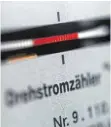  ?? FOTO: DPA ?? Der Strompreis hat sich für Haushaltsk­unden seit dem Jahr 2000 mehr als verdoppelt.