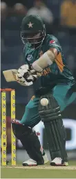  ??  ?? Pakistan’s Babar Azam scored 68 not out against Australia