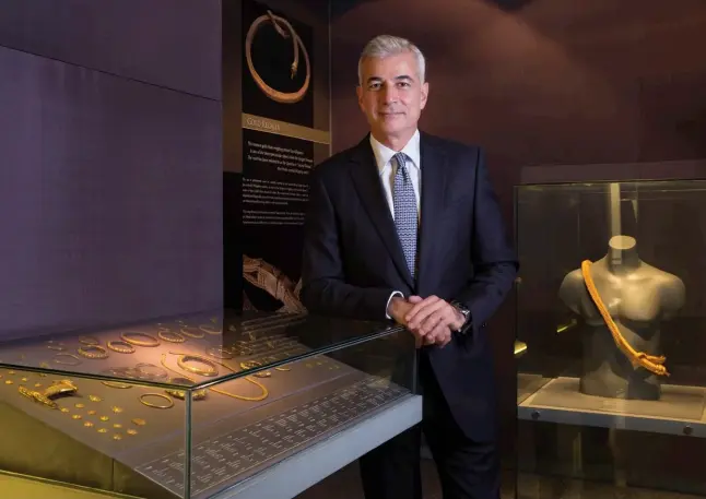  ??  ?? the safekeeper Co-chair of the Gold Benefit Committee Fernando Zobel de Ayala; (opposite) Ear ornaments from Butuan, Agusan del Norte province