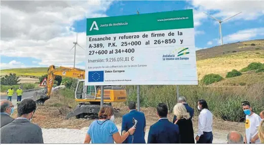  ?? MANUEL ARAGÓN PINA ?? El inicio de las obras de la carretera entre Medina y Paterna atiende una de las grandes demandas de la comarca.