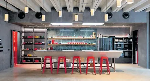  ?? ?? Espacio industrial en Poblenou, Barcelona, disponible por 220 euros la hora.