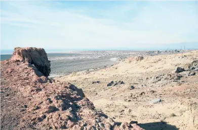  ?? GABRIELLA ANGOTTI-JONES/THE NEW YORK TIMES ?? The fast-receding Salton Sea, California’s largest lake, is one site for lithium extraction.