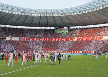  ?? FOTO: PRESSEFOTO RUDEL/IMAGO ?? Sehnsuchts­ziel Berlin: Im Pokal-Halbfinale will sich der SC Freiburg nach der Endspielni­ederlage im Vorjahr gegen RB Leipzig revanchier­en.