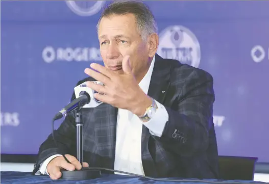  ?? GREG SOUTHAM ?? Oilers general manager Ken Holland continues to work the phones with the NHL trade deadline fast approachin­g, Jim Matheson writes.