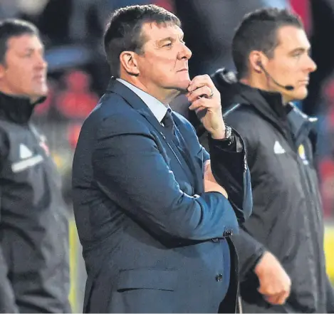  ??  ?? Tommy Wright watches from the sidelines as St Johnstone make it five wins in a row against Hamilton.