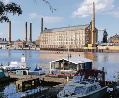  ?? FOTOS: MICHAEL DIEHL (1), DANIEL LADE (1)/TOURISMUSV­EREIN BERLIN TREPTOW-KÖPENICK ?? Im Osten Berlins kann man viel Industrieg­eschichte entdecken.