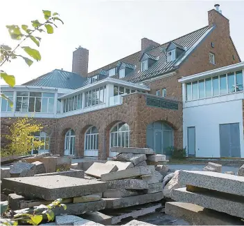  ??  ?? Le restaurant Hélène-de-Champlain, situé sur l’île Sainte-Hélène.