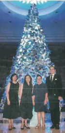  ??  ?? SMILE. In front of Radisson Blu Cebu’s Christmas tree are SM Hotels and Convention­s Corp. executive vice president Peggy Angeles, SMHCC president Elizabeth Sy, Cebu Vice Gov. Agnes Magpale and hotel general manager Stephan Sieberg.