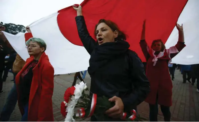  ?? FOTO: VASILY FEDOSENKO, NTB SCANPIX ?? BESKJEDNE PROTESTER: Opposisjon­en i Hviterussl­and har i beskjeden grad markert sin motstand mot militaerøv­elsen som startet i går.