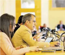  ?? JORGE VALIENTE ?? Vox Eduardo Gutiérrez, durante una sesión plenaria. ▷