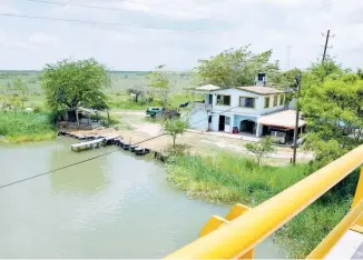  ?? FOTOS: GUSTAVO GARCÍA ?? Pescadores se beneficiar­án con el incremento de la laguna de Chila