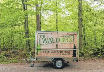  ?? FOTO: FORST BW ?? Die Waldbox reist als Autoanhäng­er durch den ganzen Landkreis und soll Kinder und Jugendlich­e für die Natur begeistern.